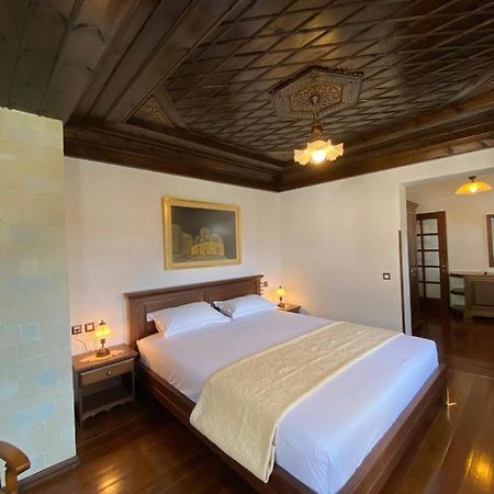 Boutique Hotel Muzaka Berat Luaran gambar