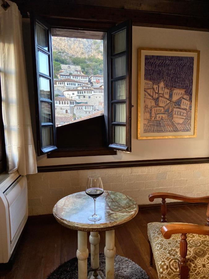 Boutique Hotel Muzaka Berat Luaran gambar