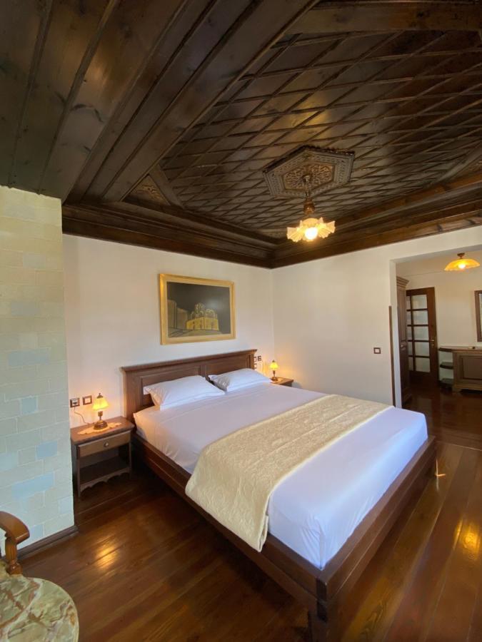Boutique Hotel Muzaka Berat Luaran gambar