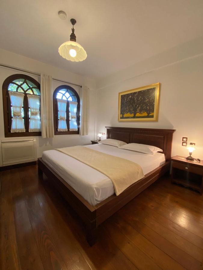 Boutique Hotel Muzaka Berat Luaran gambar