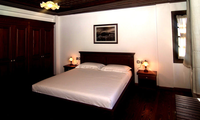 Boutique Hotel Muzaka Berat Luaran gambar
